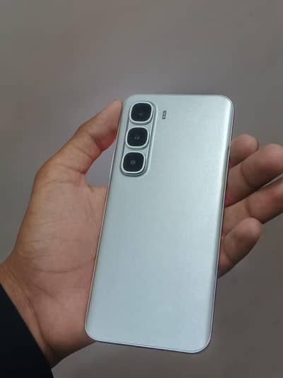 INFINIX HOT 60 PRO PLUS