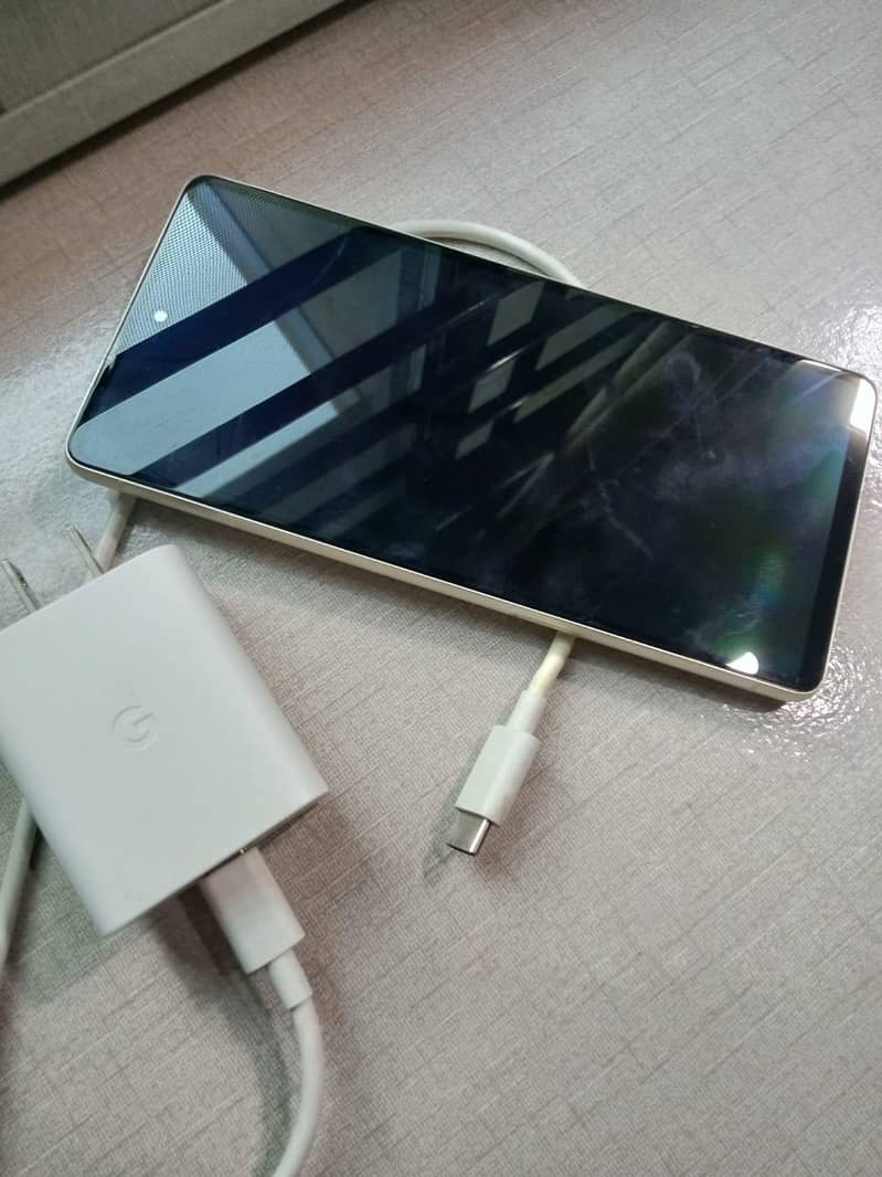 Google Pixel 7 4