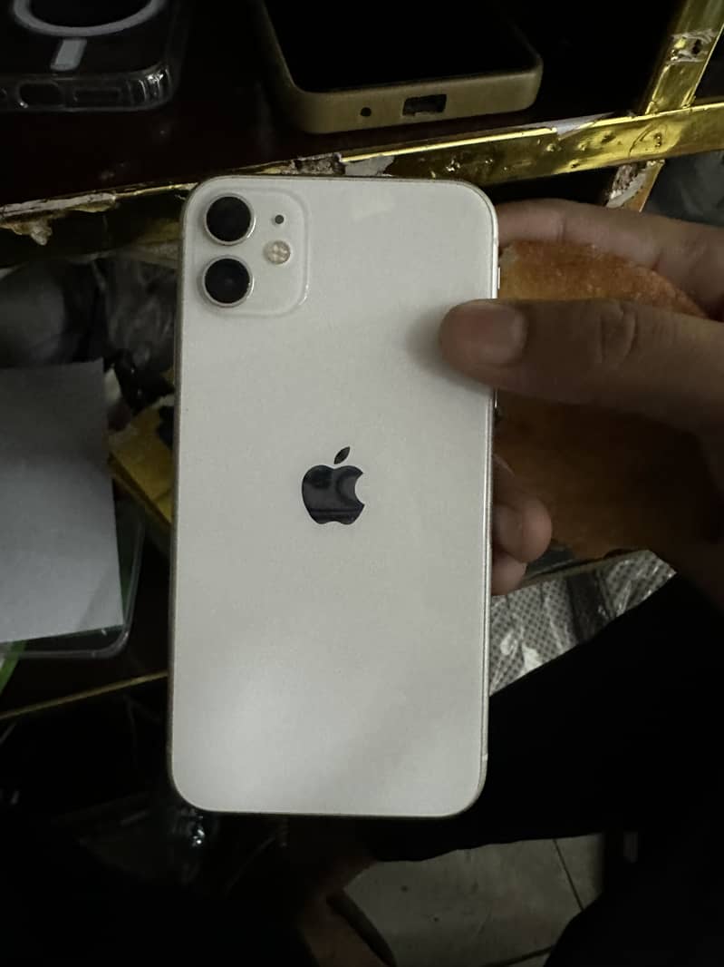 Apple iPhone 11 6