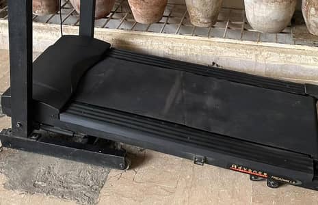 Advance Motorized Electric Treadmill – Home Gym – Excellent Condition