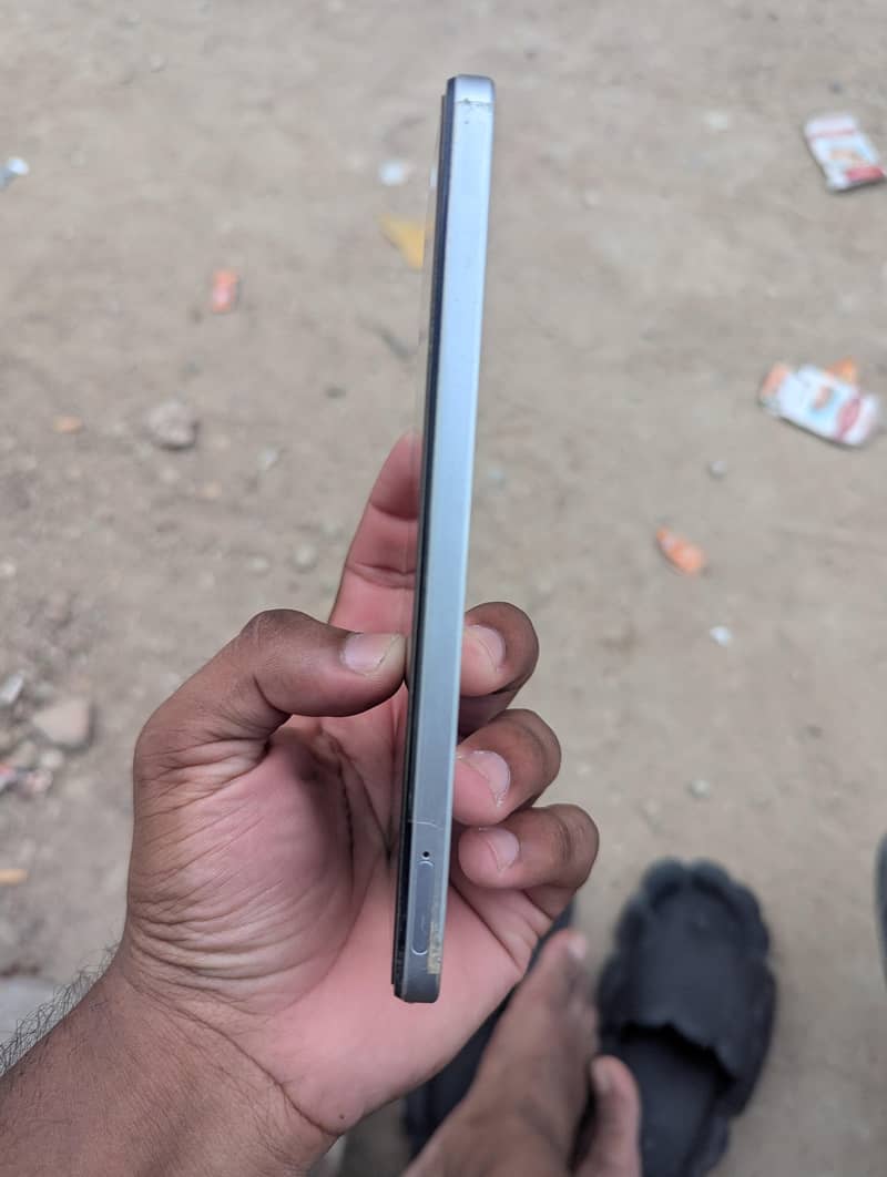 Realme C71 3