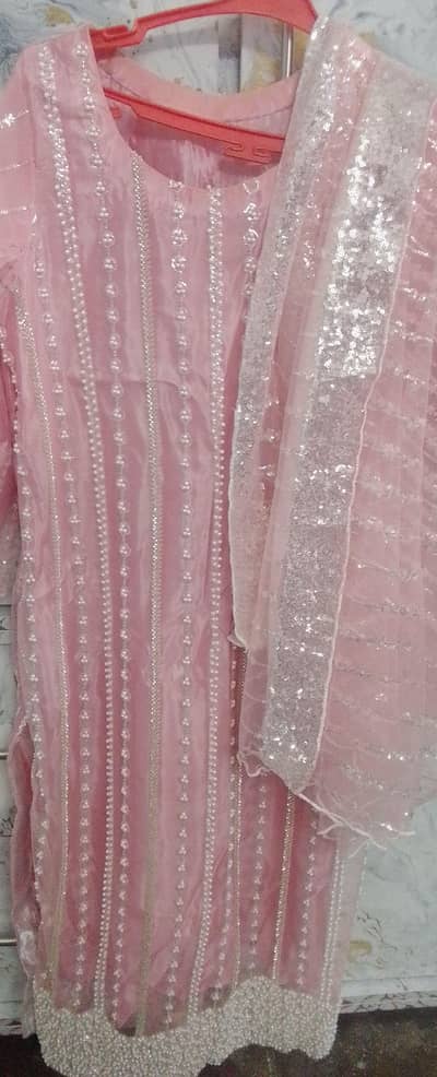 very heavy drees for events