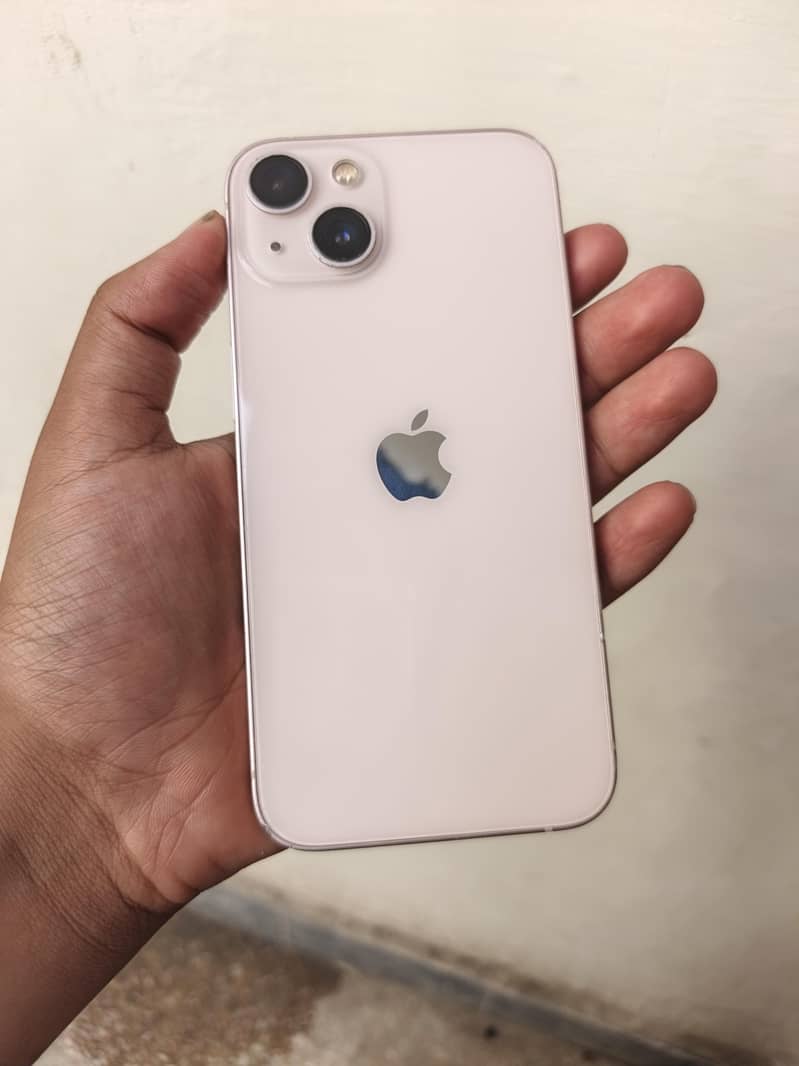 Apple iPhone 13 0
