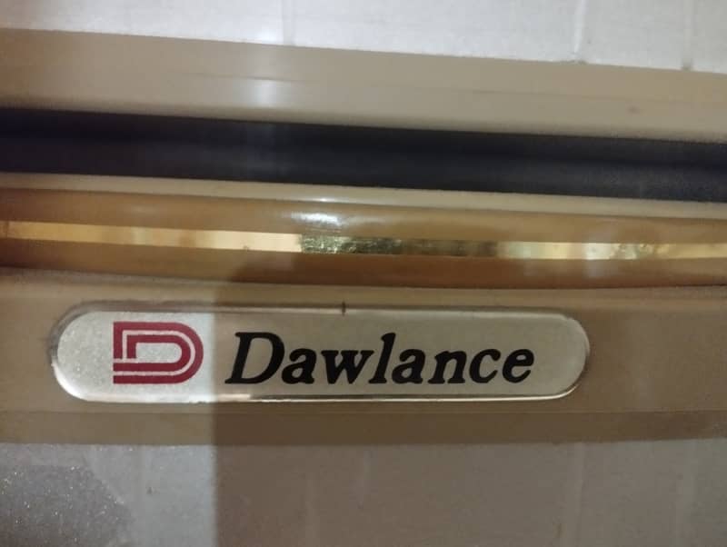 Dawlance 2-Door Refrigerator – Excellent Working Condition 9