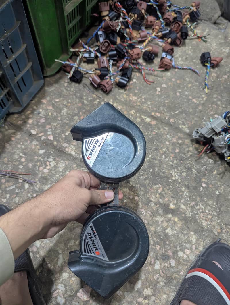 Alpha horns 0