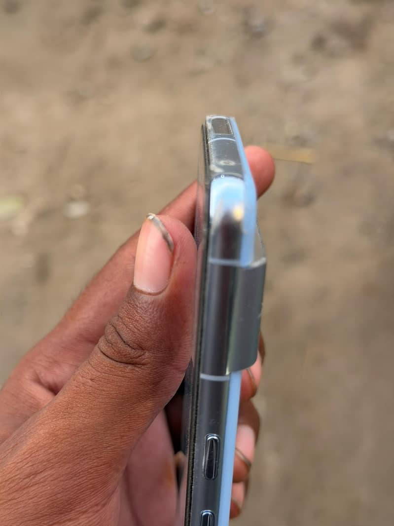 Google Pixel 8 Pro 2