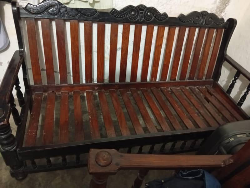 sofa good condition 2