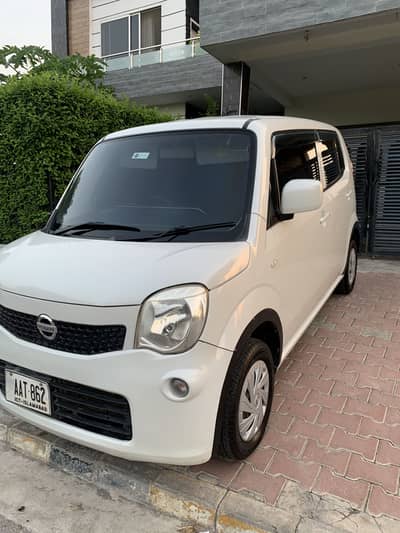 Nissan Moco 2013