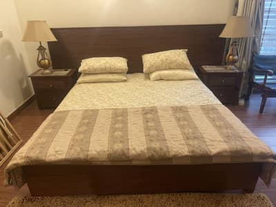 Elegant bed set for sale, Queen bed with side tables