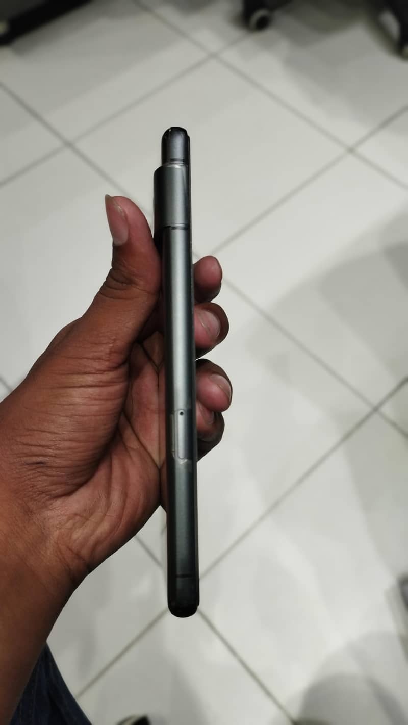 Google Pixel 7 4
