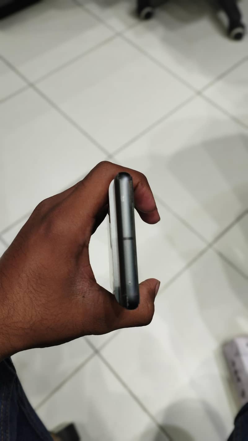Google Pixel 7 5
