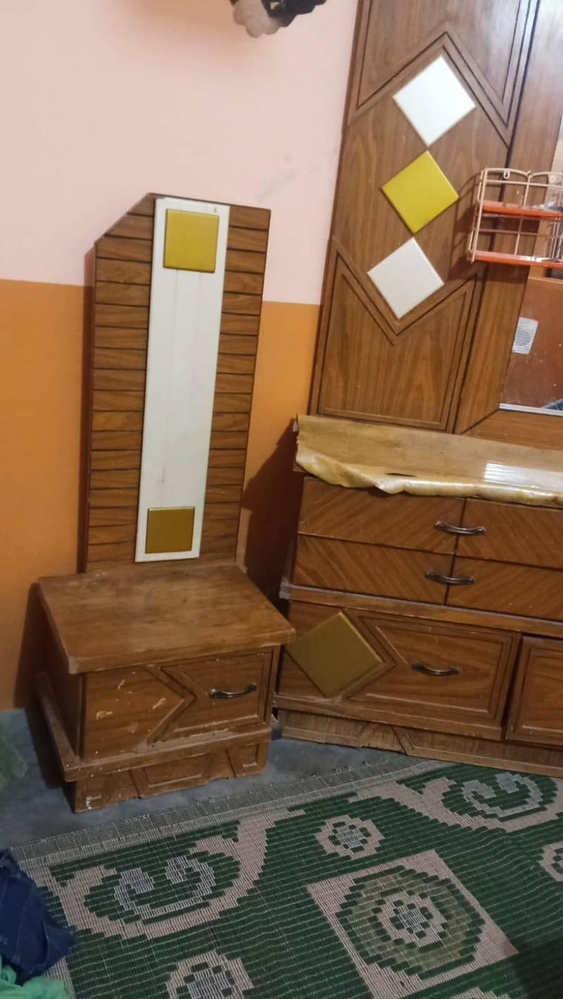 King size bed 6