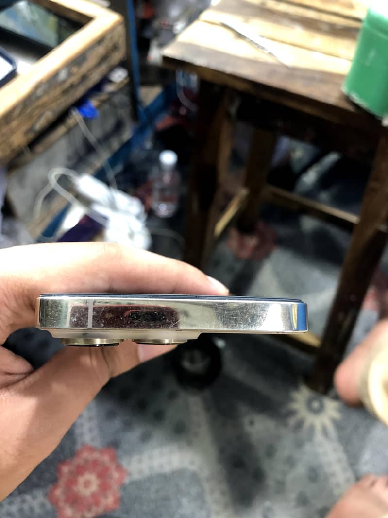 IPHONE 14 PRO 6