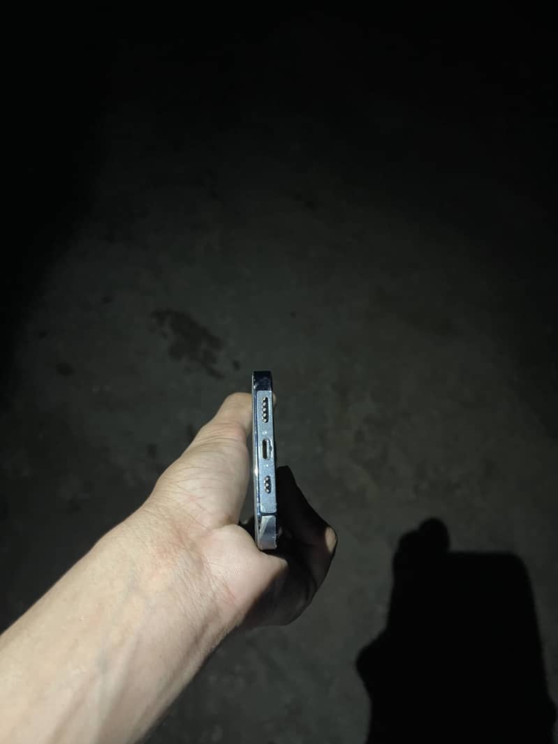 Apple iPhone 13 Pro 5