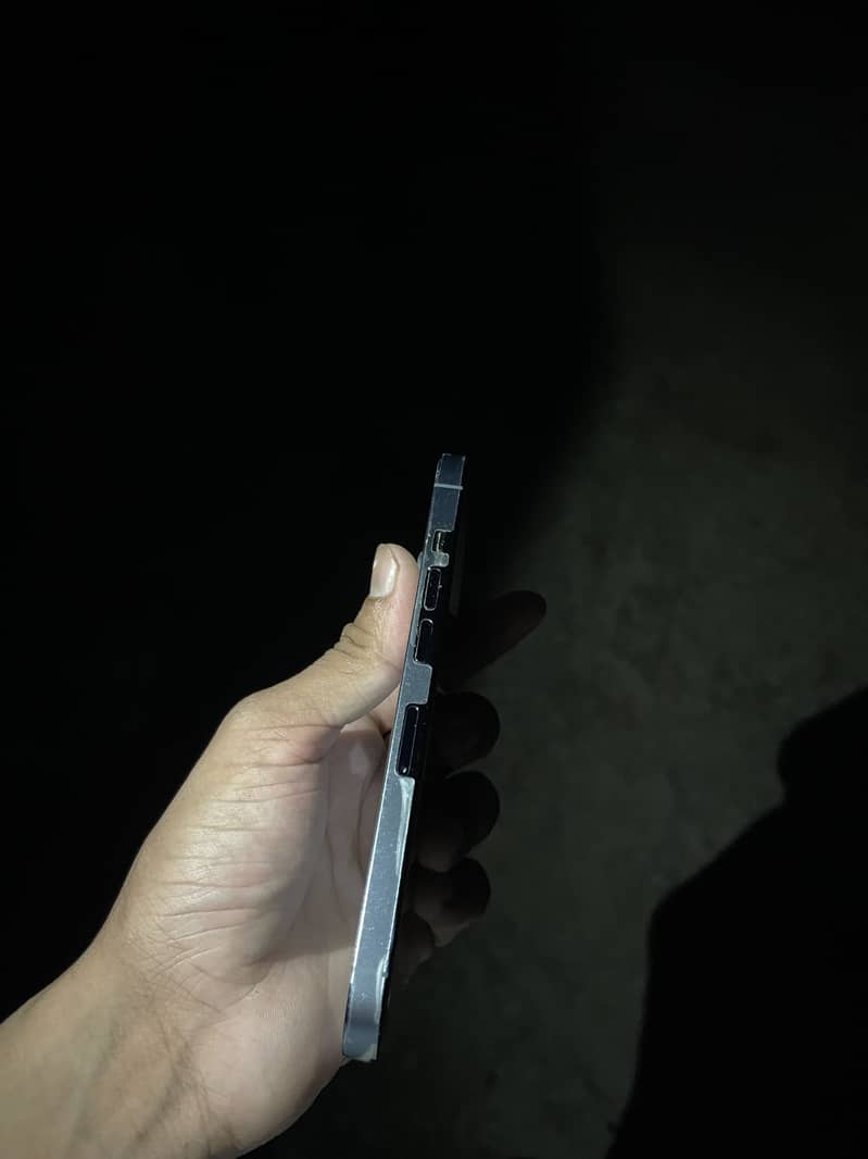 Apple iPhone 13 Pro 6