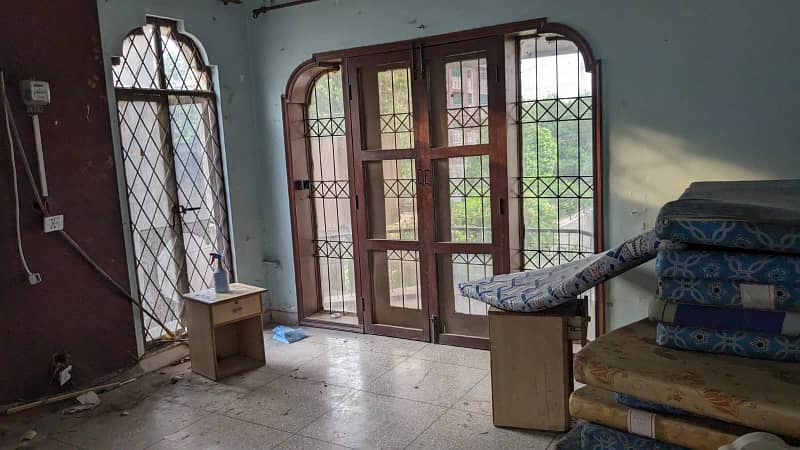 Upper Portion For Rent 6