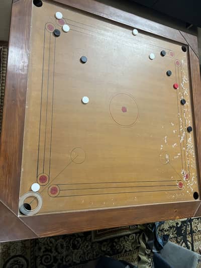 carrom board