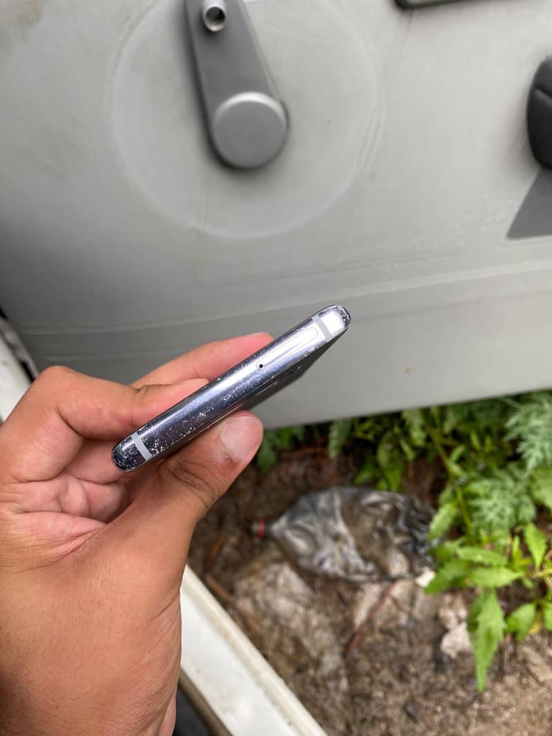 Samsung Mobile Note 8 3