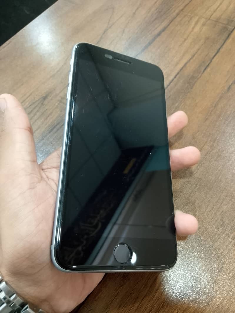 Apple iPhone 6S Plus 5