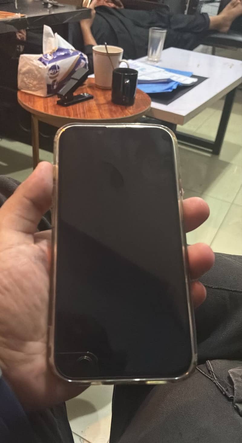 Apple iPhone 13 3