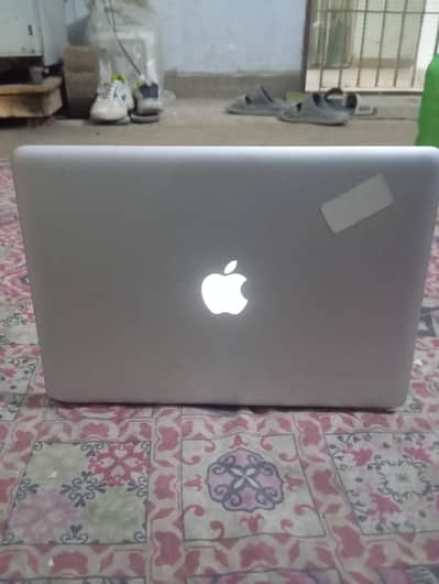 MacBook Pro 2012 i5 | 8GB RAM | Fresh Installed | Good Condition