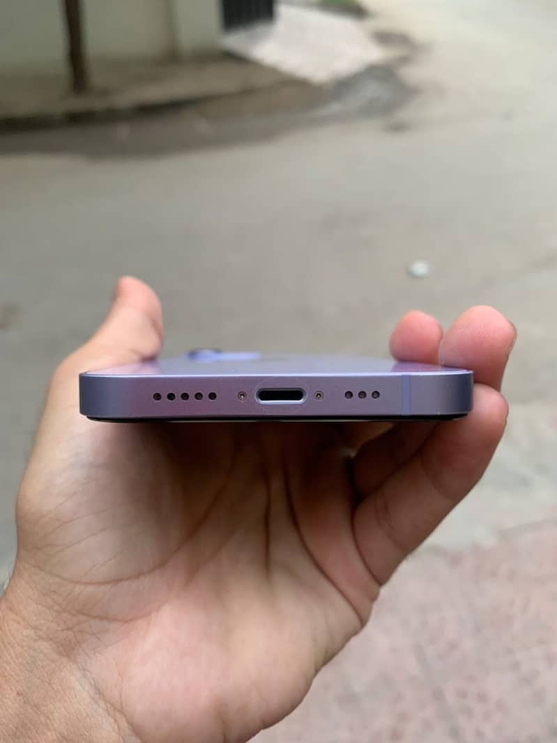 Apple iPhone 12 2