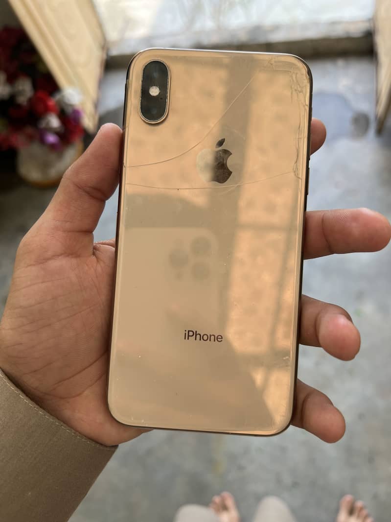 Apple iPhone XS 3