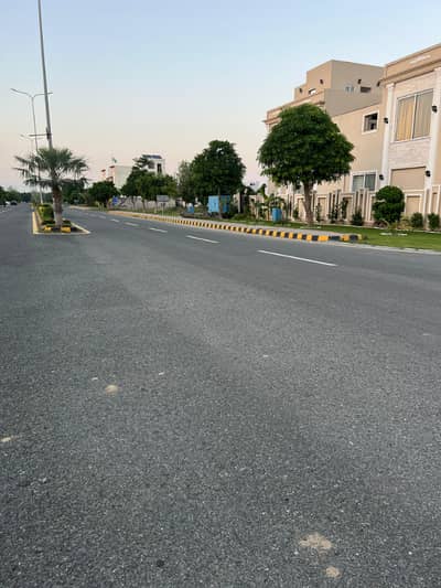 AWT 1 KANAL IDEAL LOCATION PLOT FOR SALE VERY REASONABLE PRICE