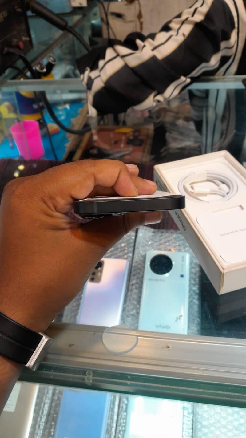 Apple iPhone 14 1