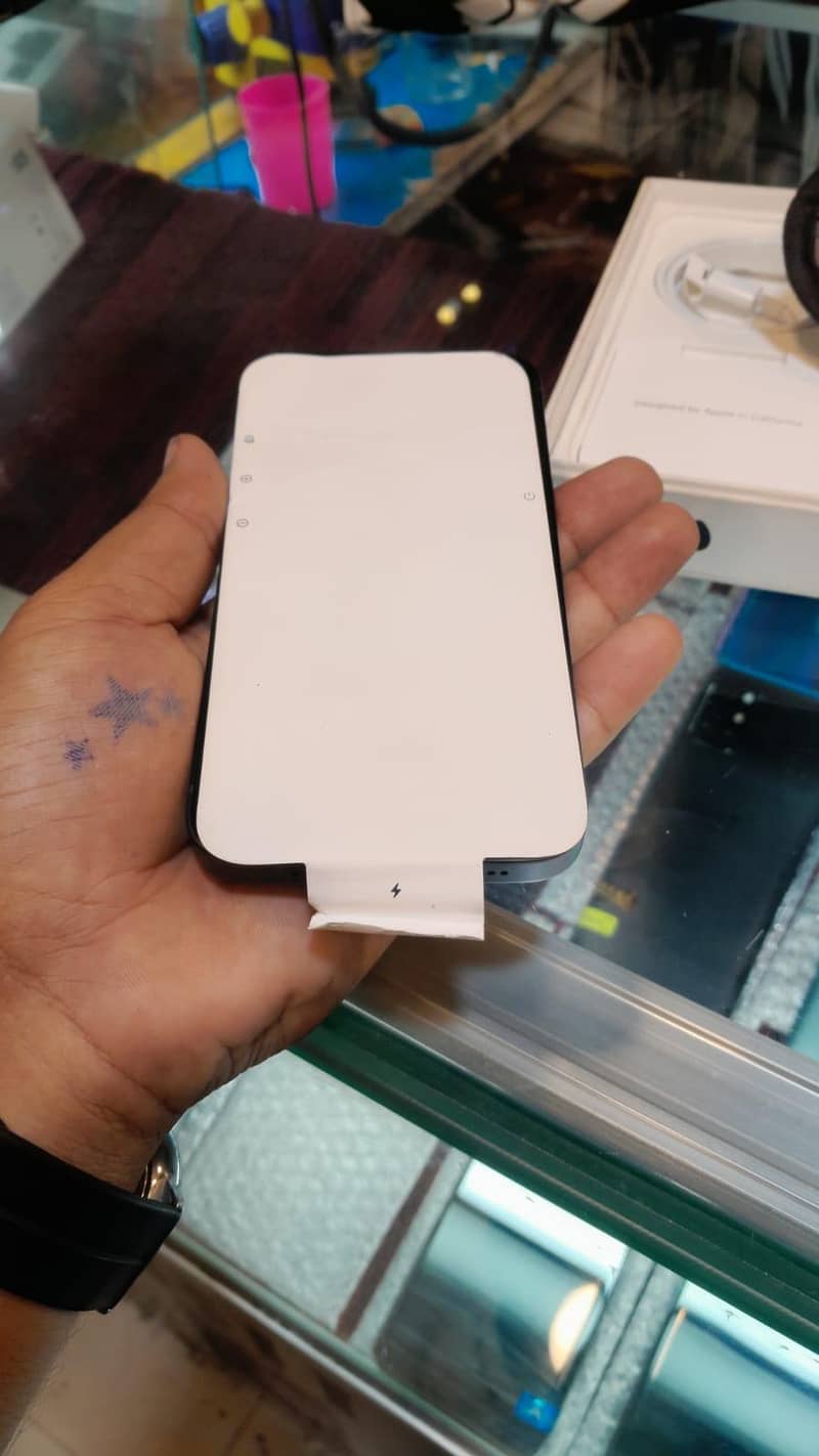 Apple iPhone 14 5