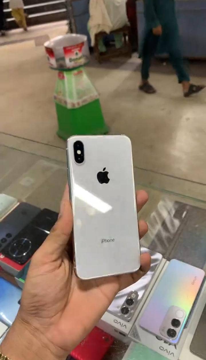 Apple iPhone X 0
