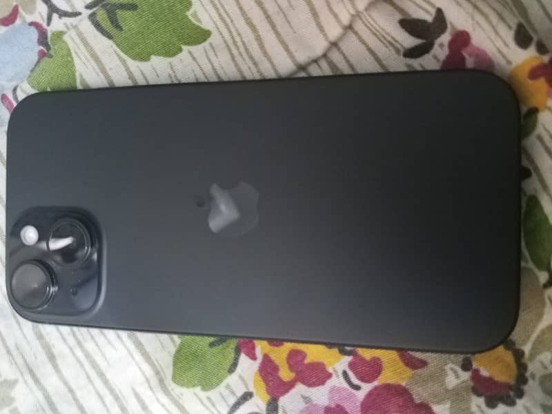 Apple iPhone 15 5