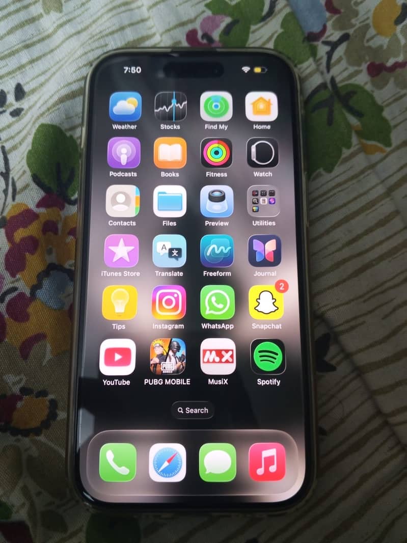 Apple iPhone 15 6