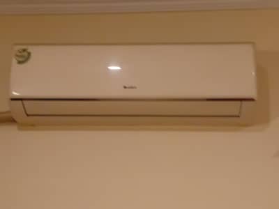 Gree 1.5 ton Non inverter