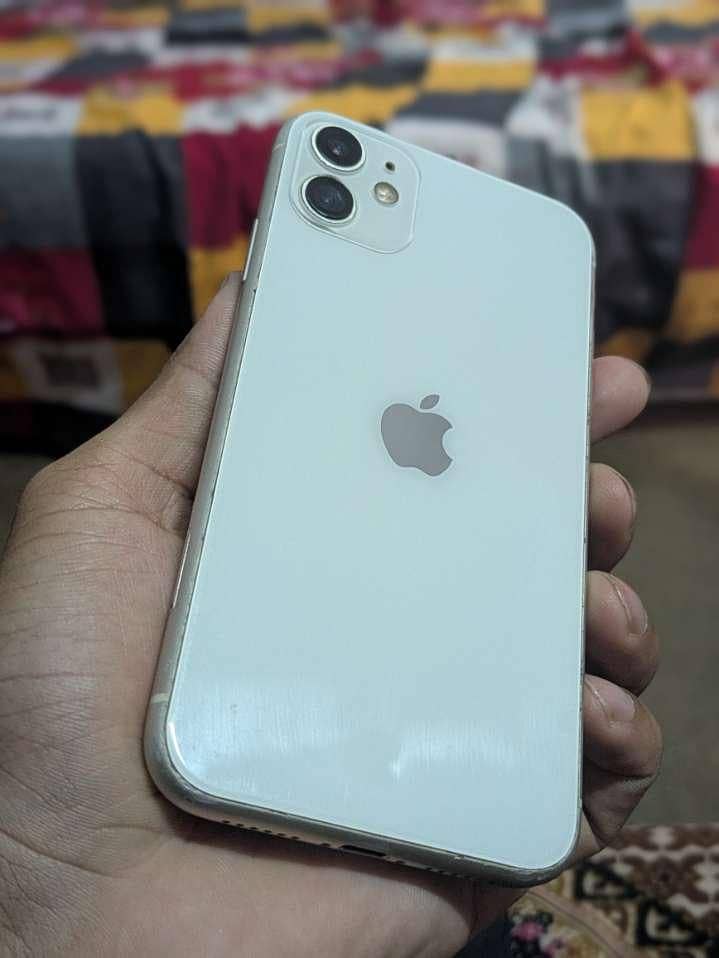 Apple iPhone 11 0