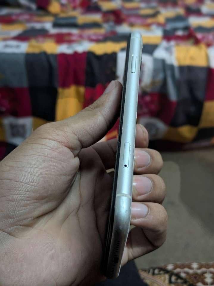 Apple iPhone 11 5