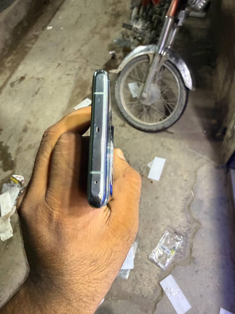 One Plus 11 4