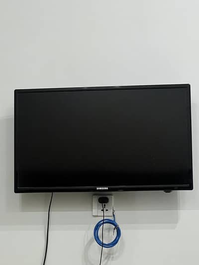 Samsung 32" LCD