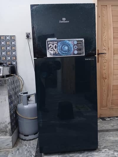 dawlance Refrigrator medium size for sale