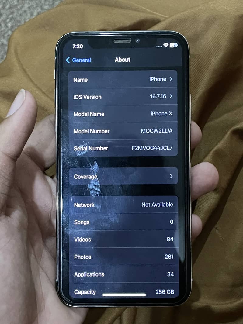 Apple iPhone X 4