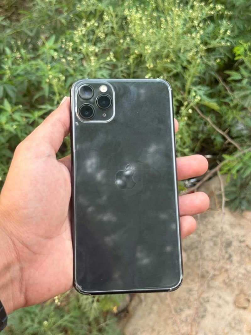 Apple iPhone 11 Pro Max 1
