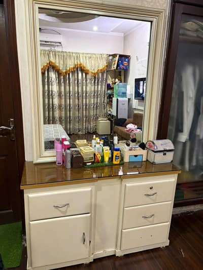 Room furniture
