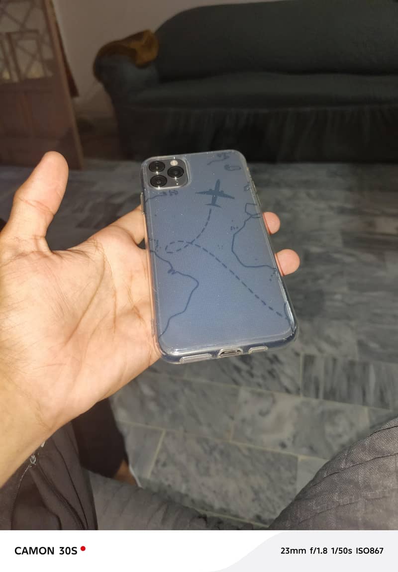 Apple iPhone 11 Pro Max 0