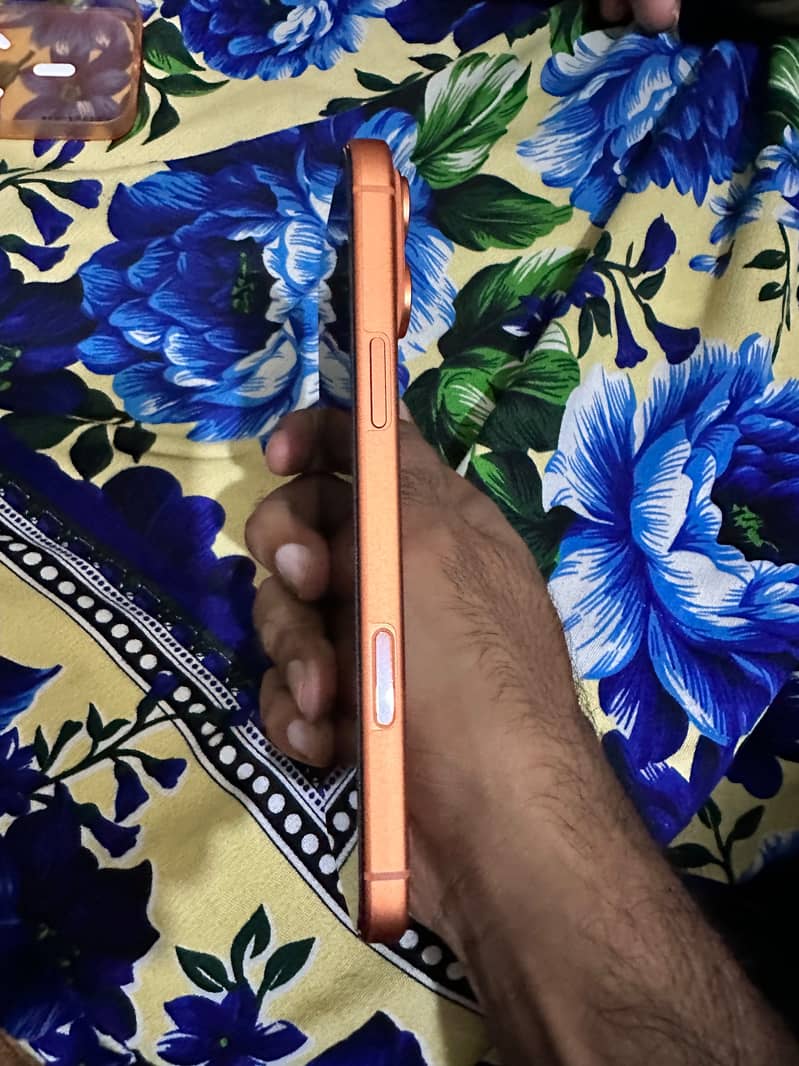 Apple iPhone 17 Pro Max 1