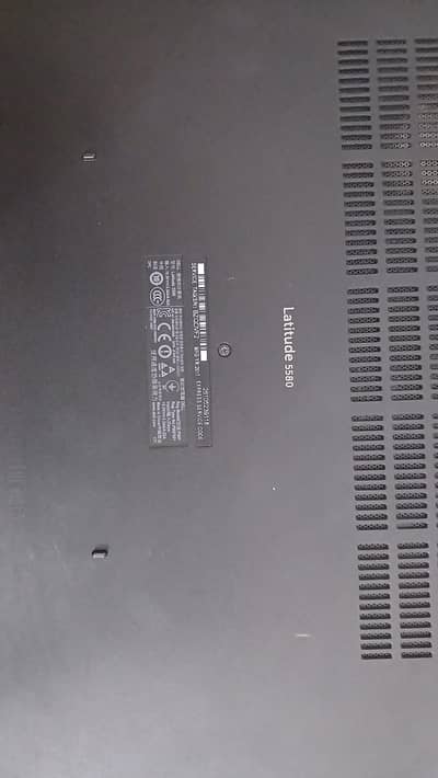 Dell Latitude 5580 – Core i7 7th Gen