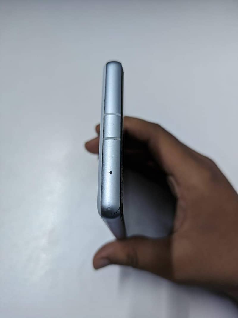 Google Pixel 7A 2