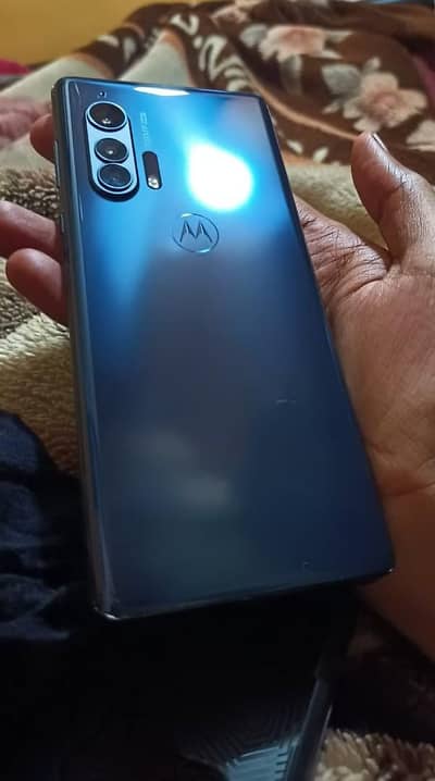 moto edge plus 2020