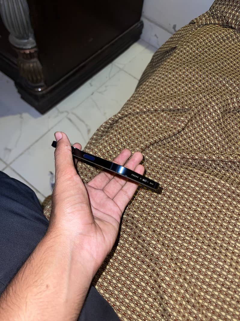 Apple iPhone 13 3