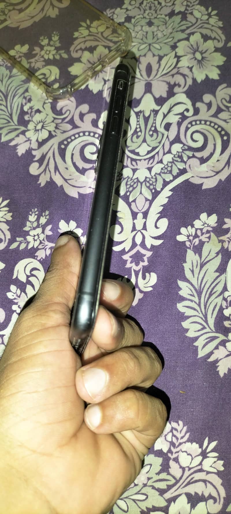 Apple iPhone 11 3