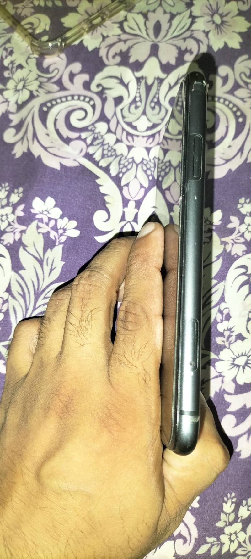 Apple iPhone 11 4